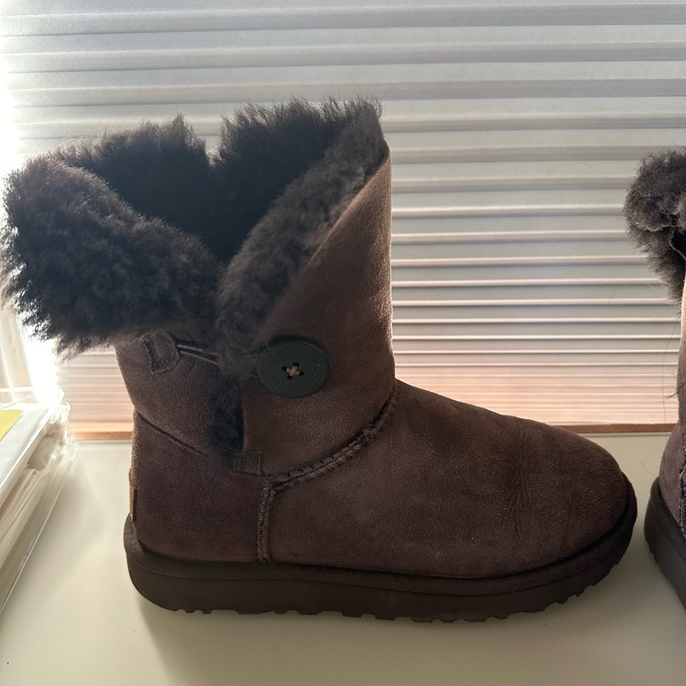 Uggs brown size 7 good condition